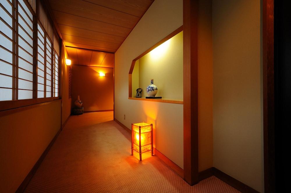 Suzukiya Ryokan Shiroishi  Eksteriør billede
